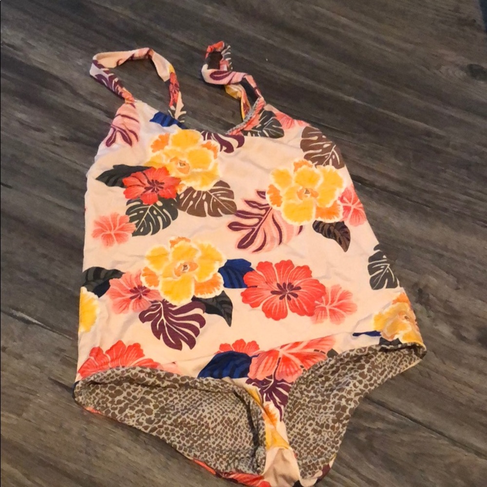 Acacia Retro Saba Medium